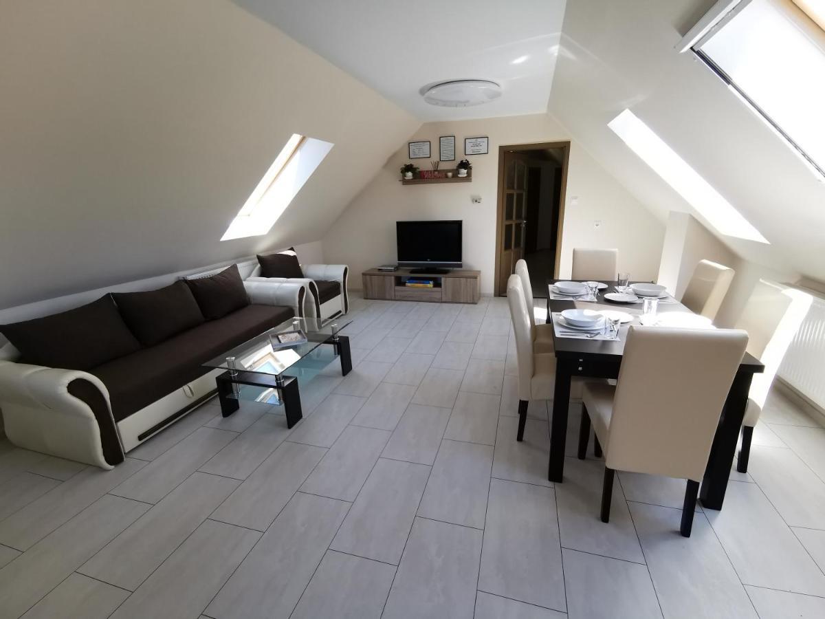 Sokristaly Vendeghaz Hotell Demjén Exteriör bild