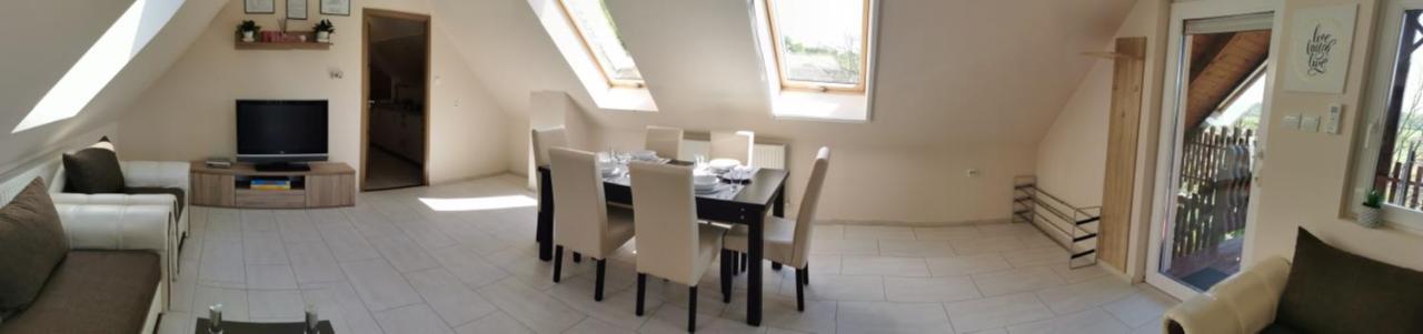 Sokristaly Vendeghaz Hotell Demjén Exteriör bild